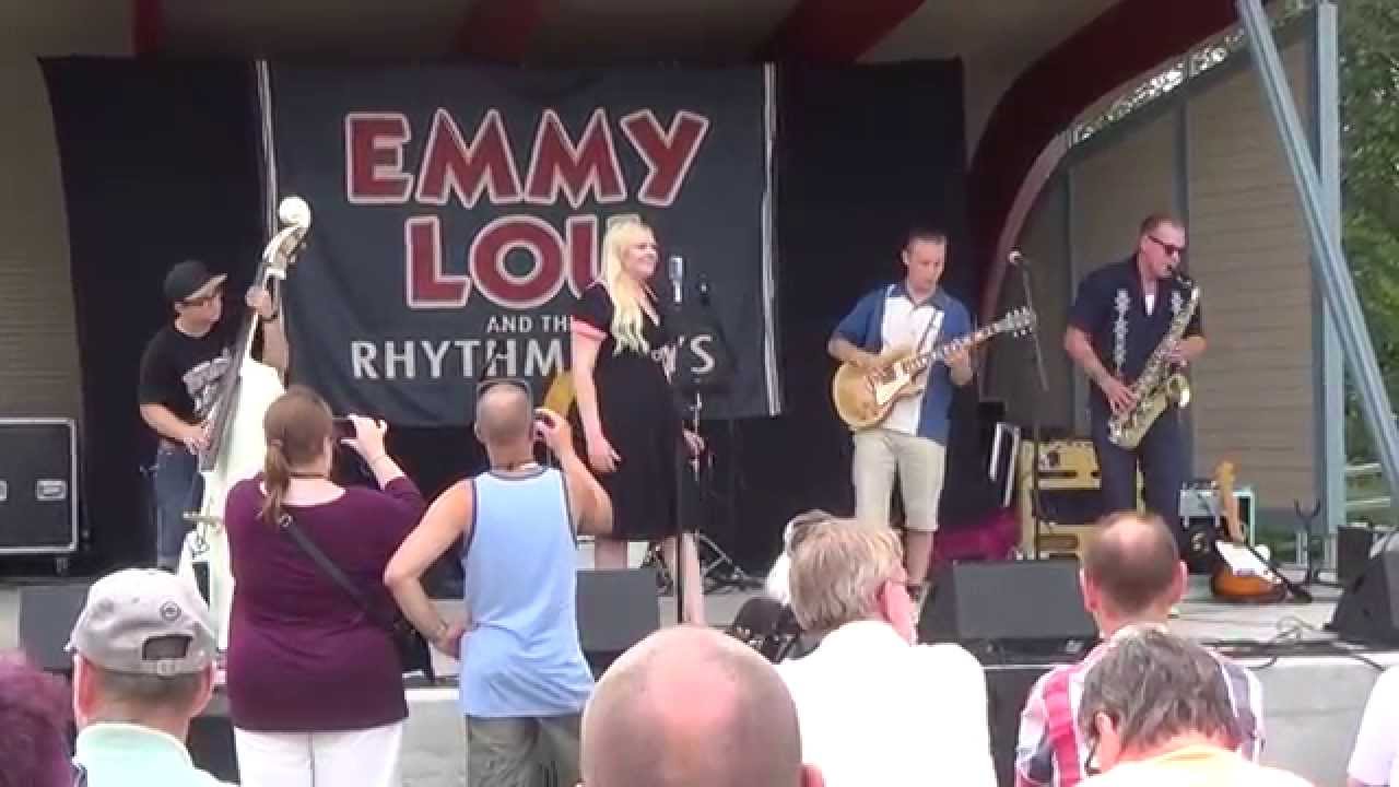 California sun - Emmy Lou & the rhythm boys at Tranås Cruising & Rock´n Roll Event 2014
