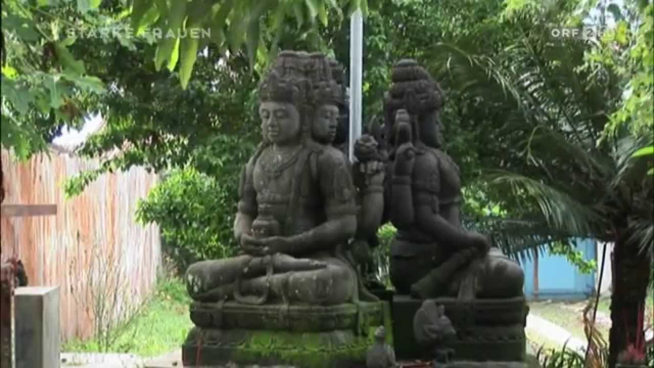 Eva Pilz - Die Hindupriesterin auf Java