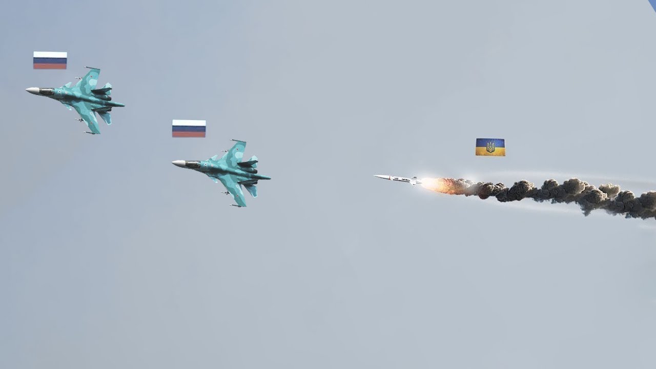 Два российских истребителя-бомбардировщика Су-34 сбиты ракетой класса «земля-воздух», пилот погиб.