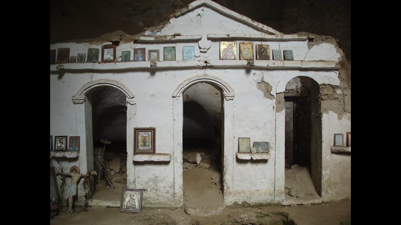 Askitis monastery ruins in a cave,gorge in Greece - &Mu;&omicron;&nu;ή &Alpha;&sigma;&kappa;&eta;&tau;ή