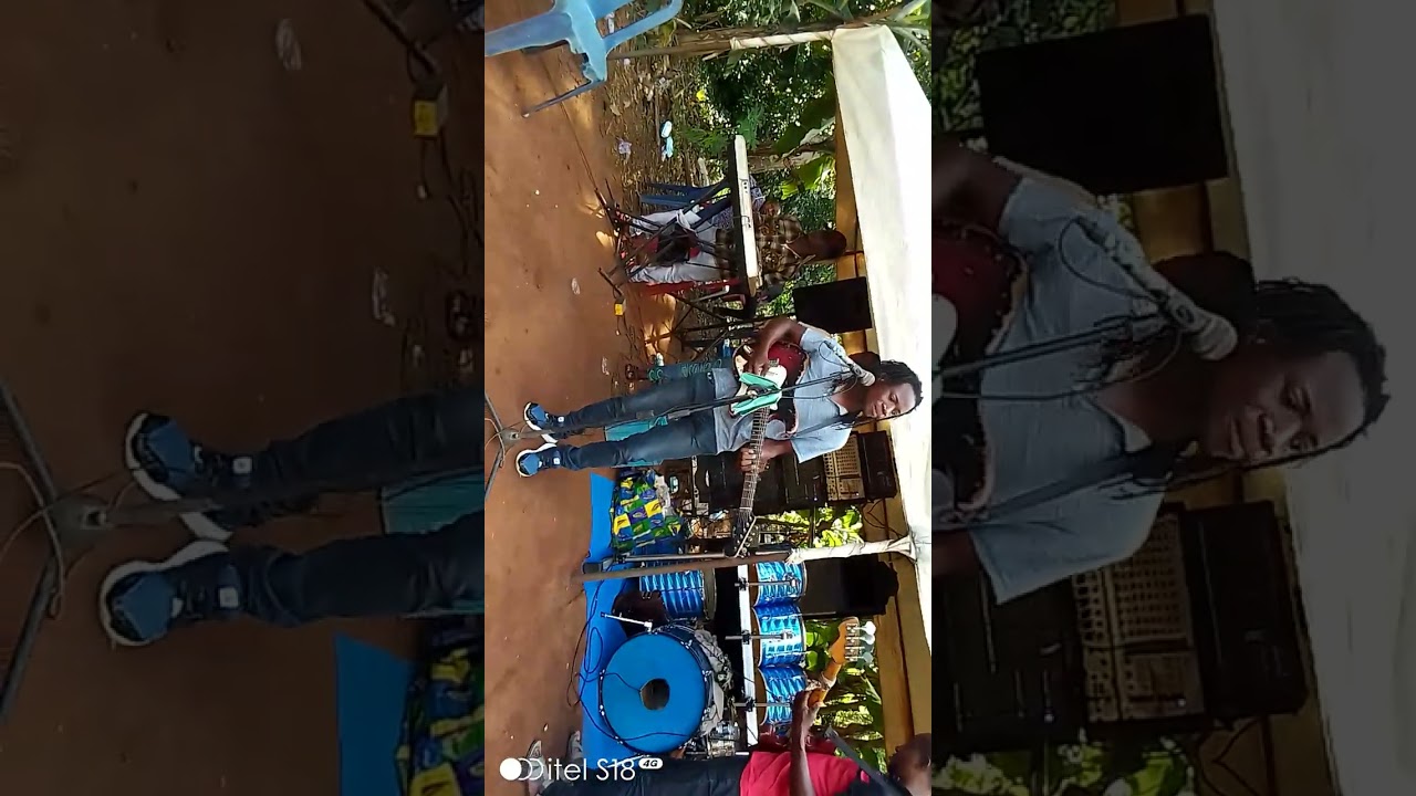 puta uwa city star band life performance