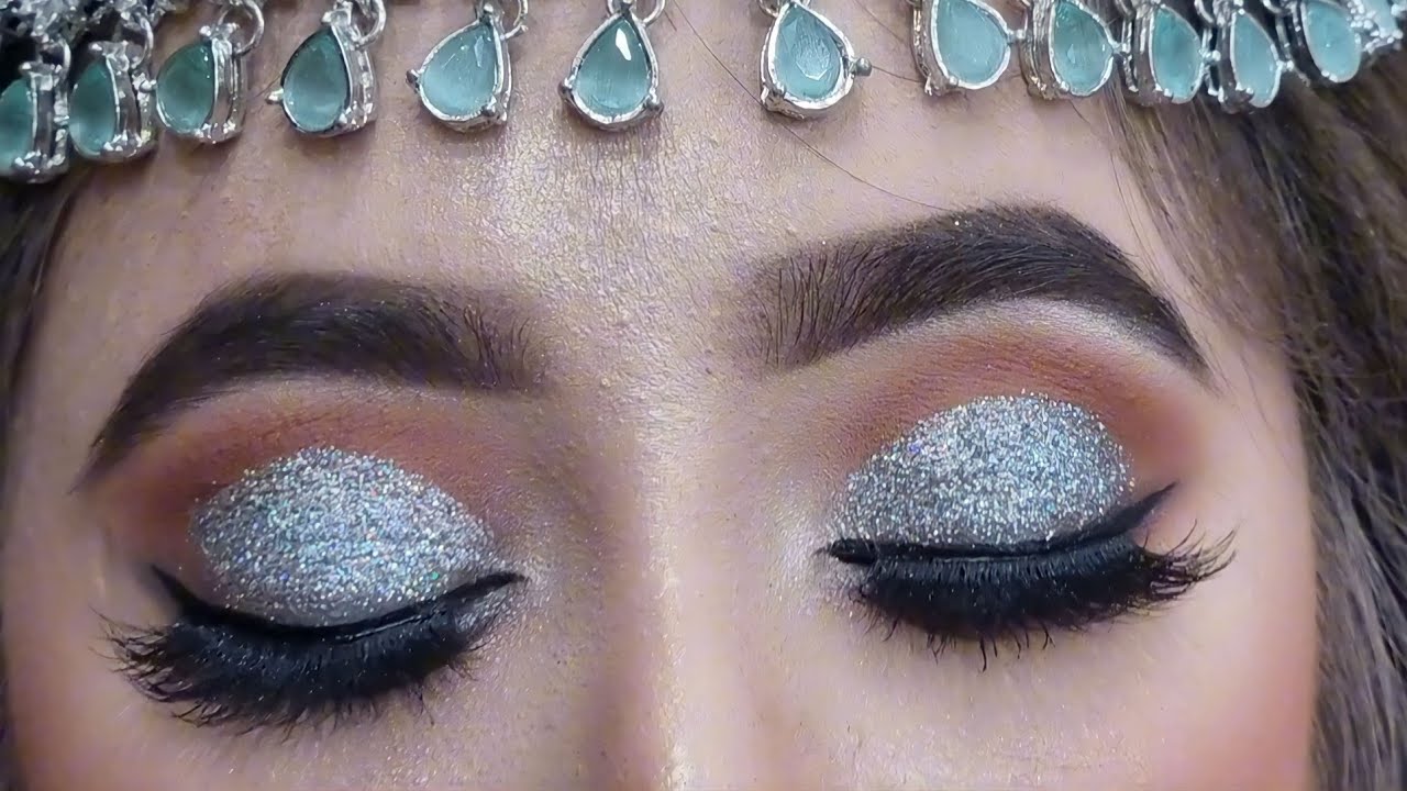 Easy Classic Silver Glitter Eye Makeup Tutorial | How to Do Glitter Eyeshadow !!