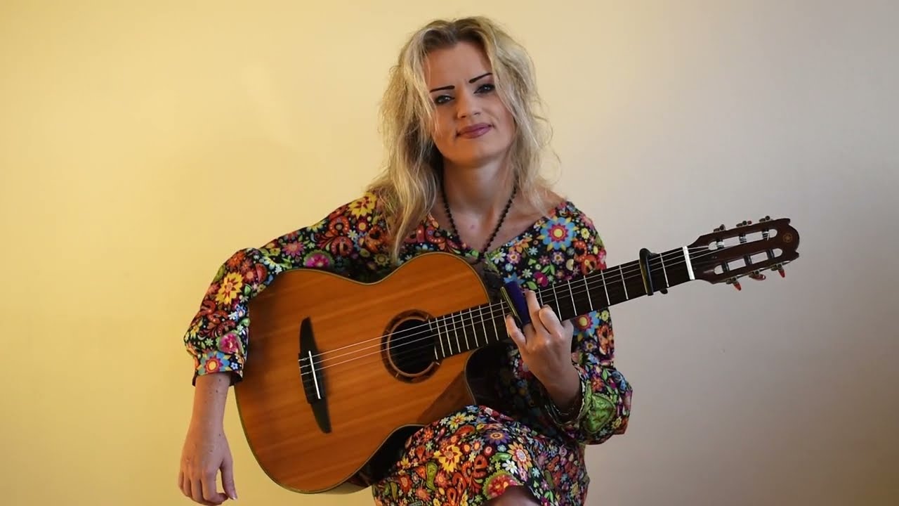 WICKED GAME - CHRIS ISAAK  - Michaela Regecová / fingerstyle /