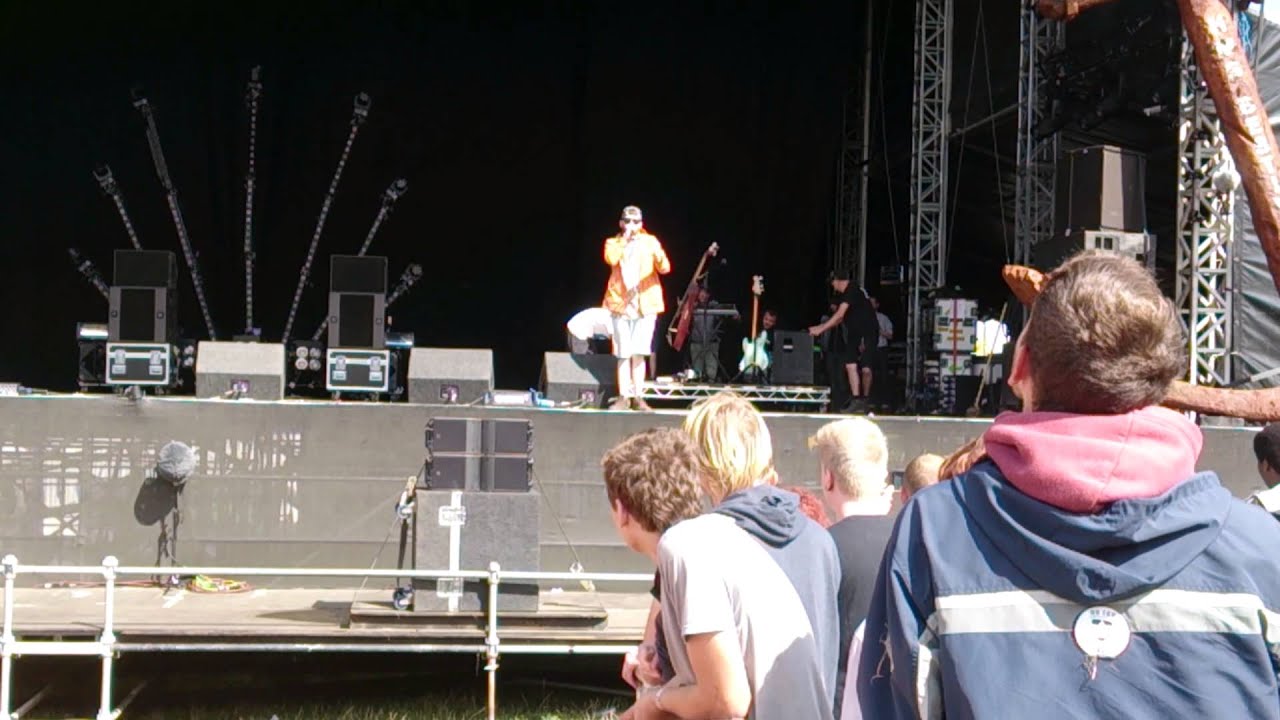 Reeps one bestival wu tang warm up