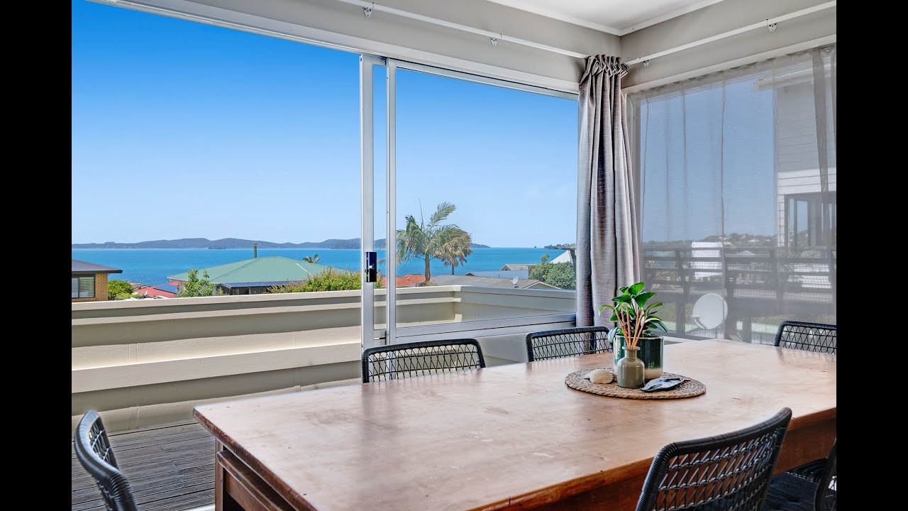 8 Kotuku Place, Snells Beach_For Sale by Sarah Howlett