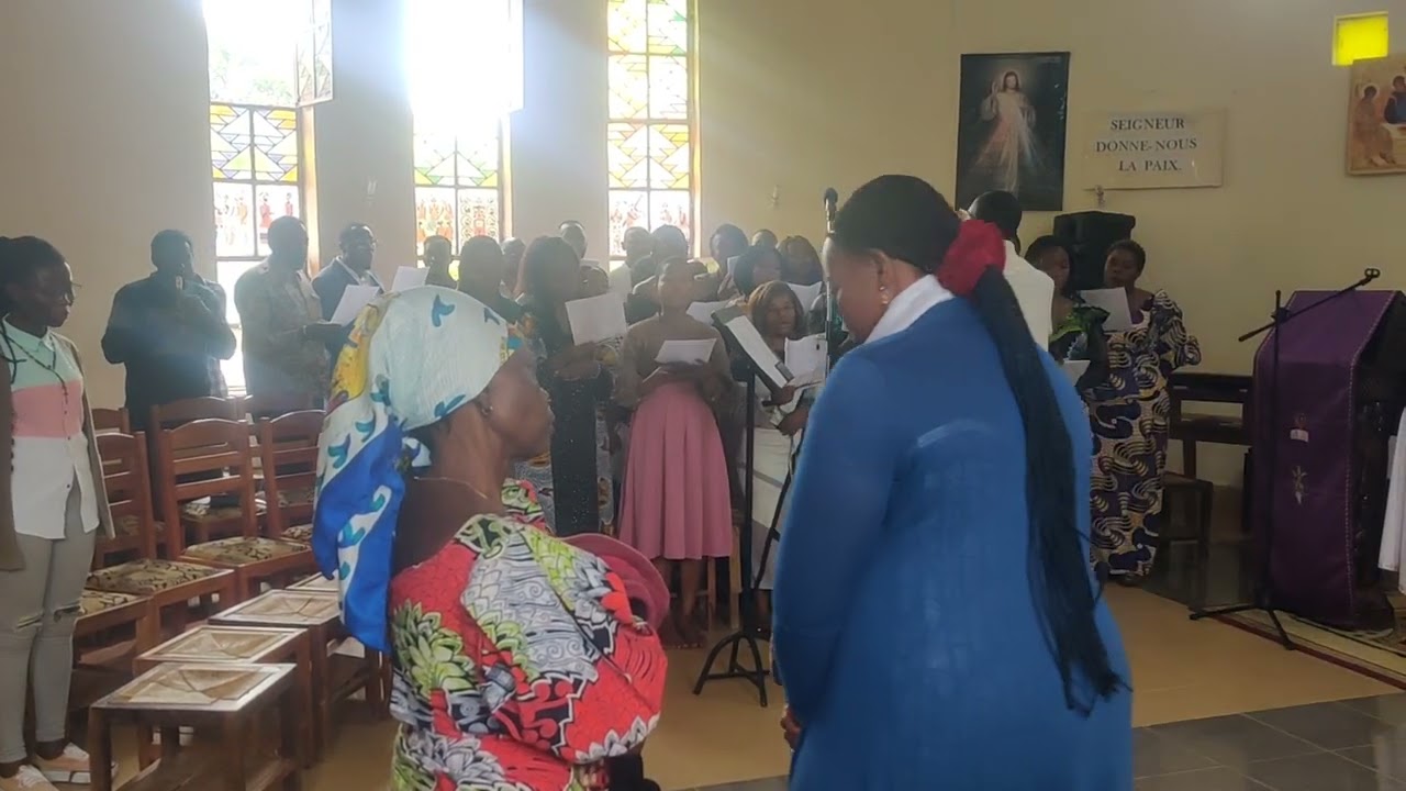 Marché avec nous Marie. Chorale Caritas