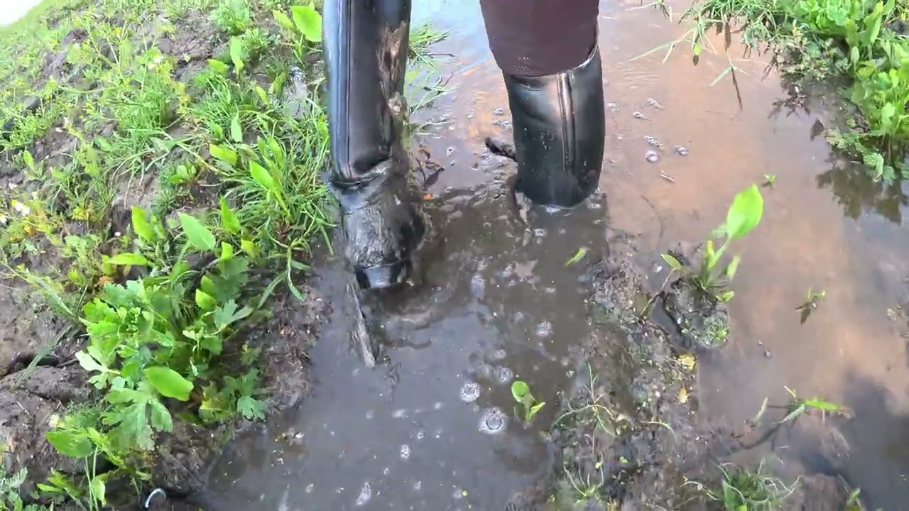 Petrie boots in mud