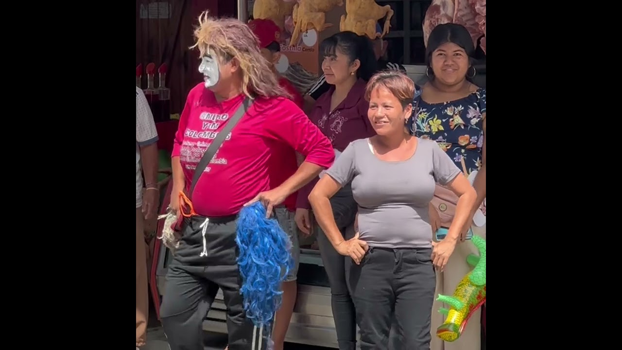 Video completo del #mimo en el desfile de Santa Lucía #guayas 