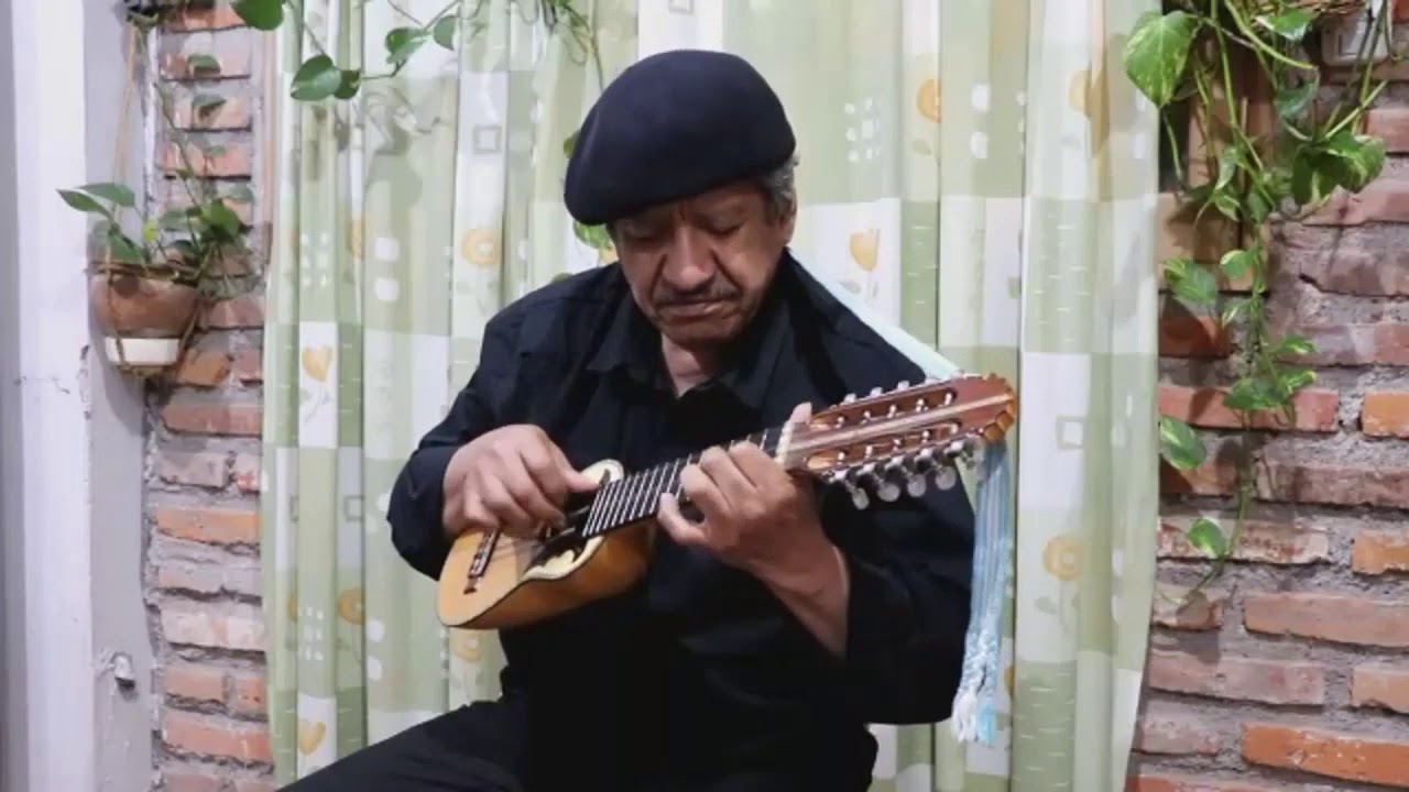 Violetas, Vals, interpreta Gabriel Terceros Severich
