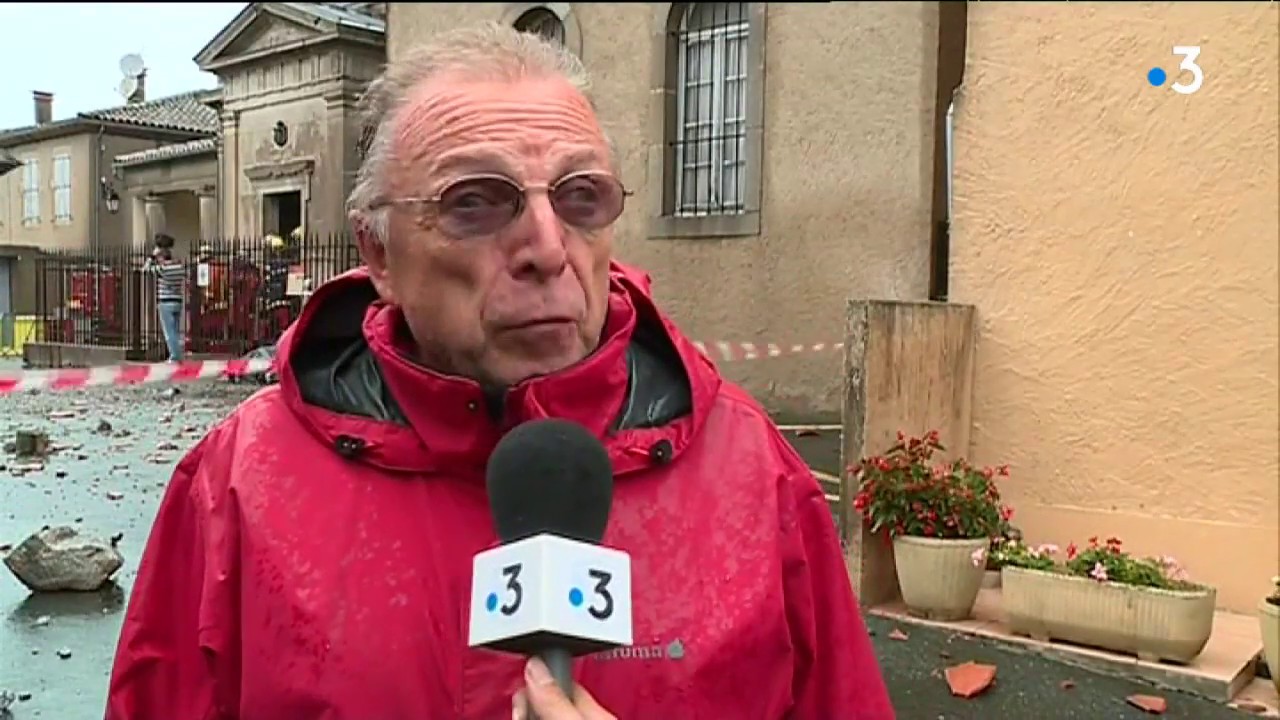Tarn : frappé par la foudre, le clocher de l'église de Saint-Amans-Soult s'effondre