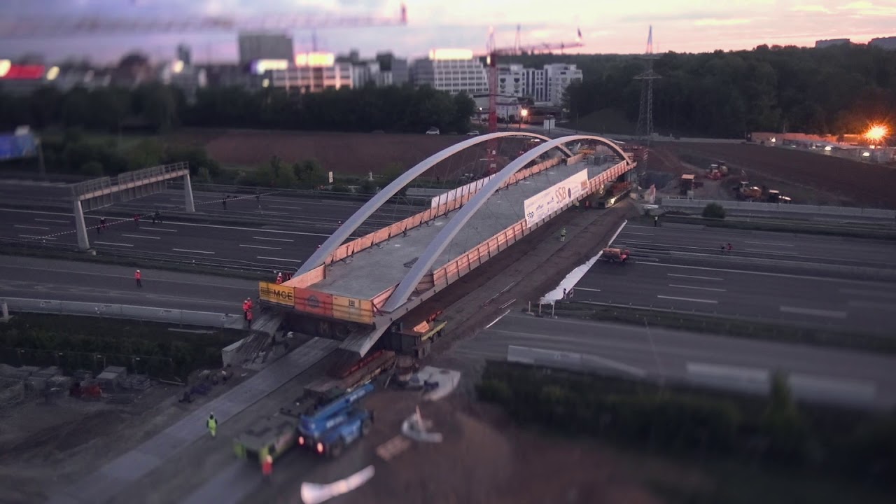 Brückenverschiebung A8 bei Stuttgart