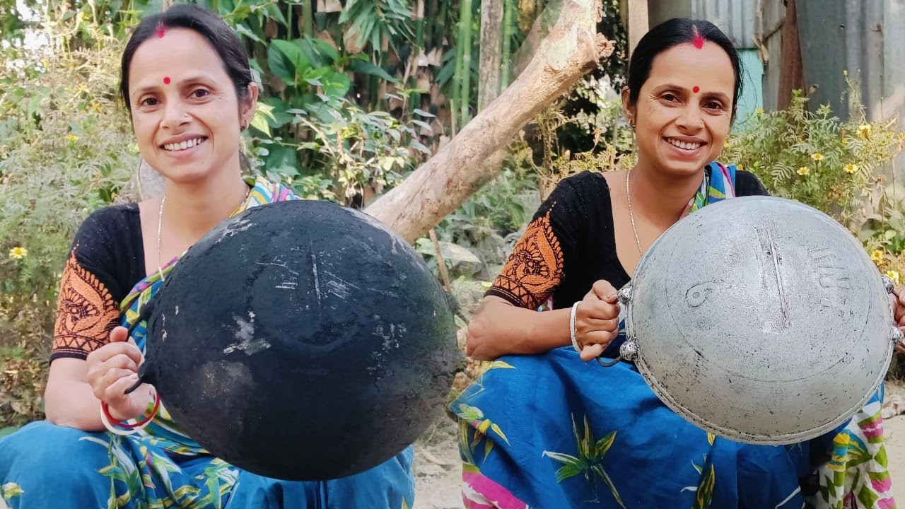 কালো কুচকুচে পুরোনো কড়াই পরিস্কার করুন এই সহজ পদ্ধতিতে | how to clean backside of kadai