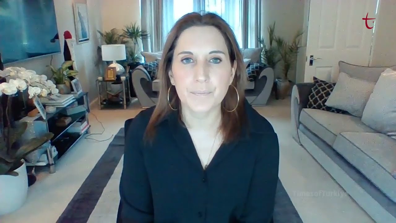 İRAN'IN YAHUDİ KARŞITI &Uuml;NL&Uuml; YAZARI İSRAİL AJANI &Ccedil;IKTI