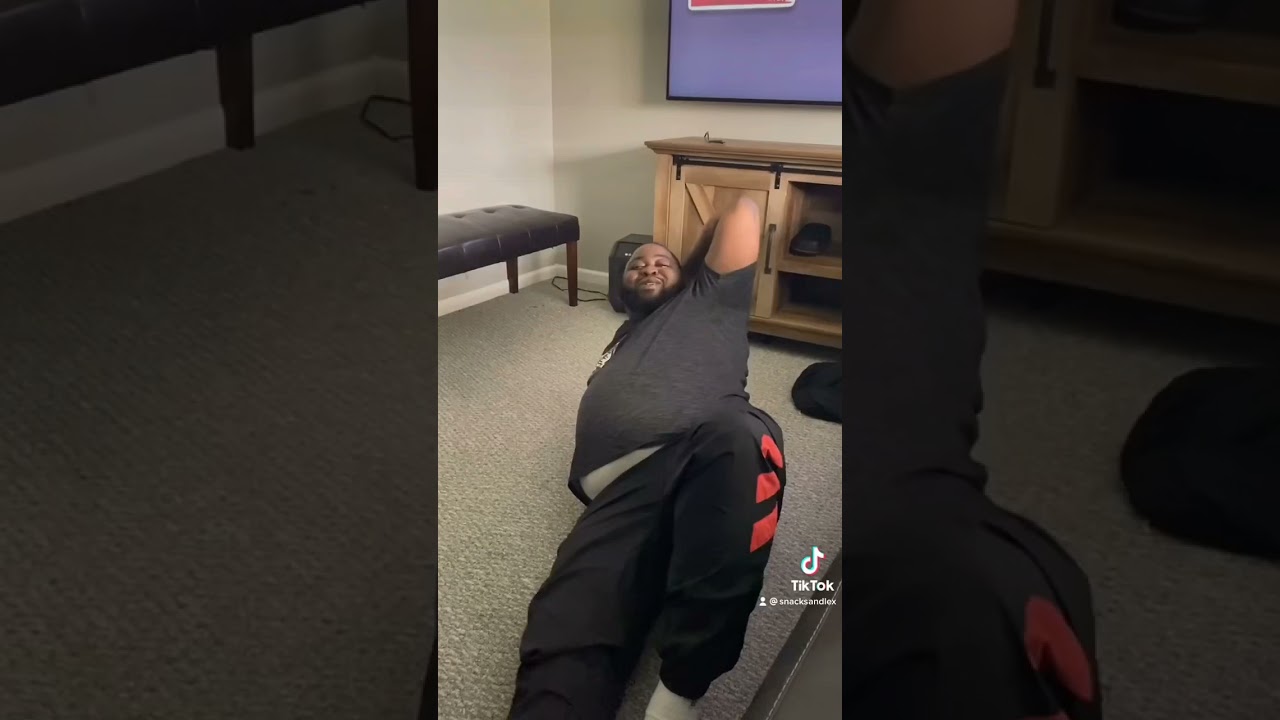 I got snacks so good with this Shaving prank 🤣🤣🤣 wast for his Reaction￼ #shorts #prank #viral