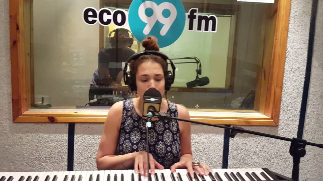 מארינה מקסימיליאן בלומין עם ביצוע LIVE באולפן 