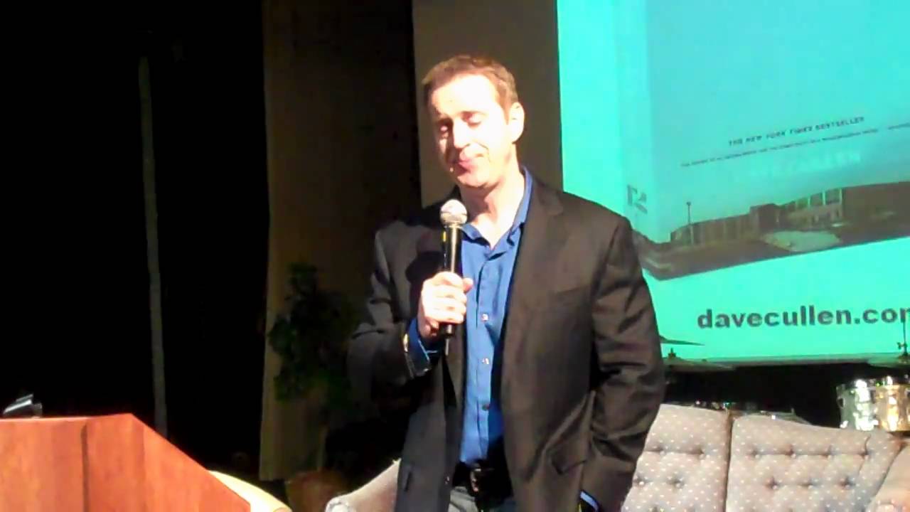Dave Cullen speaks to Fremd High School on Columbine, part 1