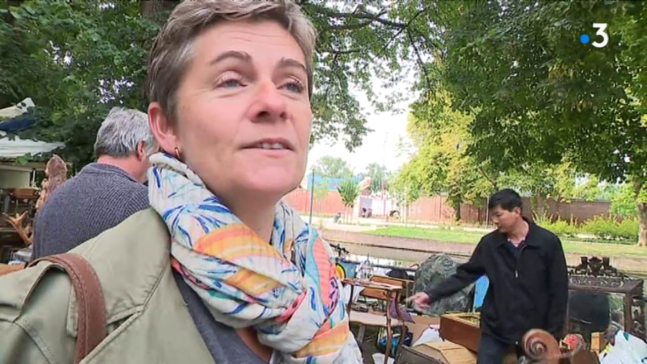 Braderie de Lille : les premiers bradeux se sont install&eacute;s sur l'Esplanade