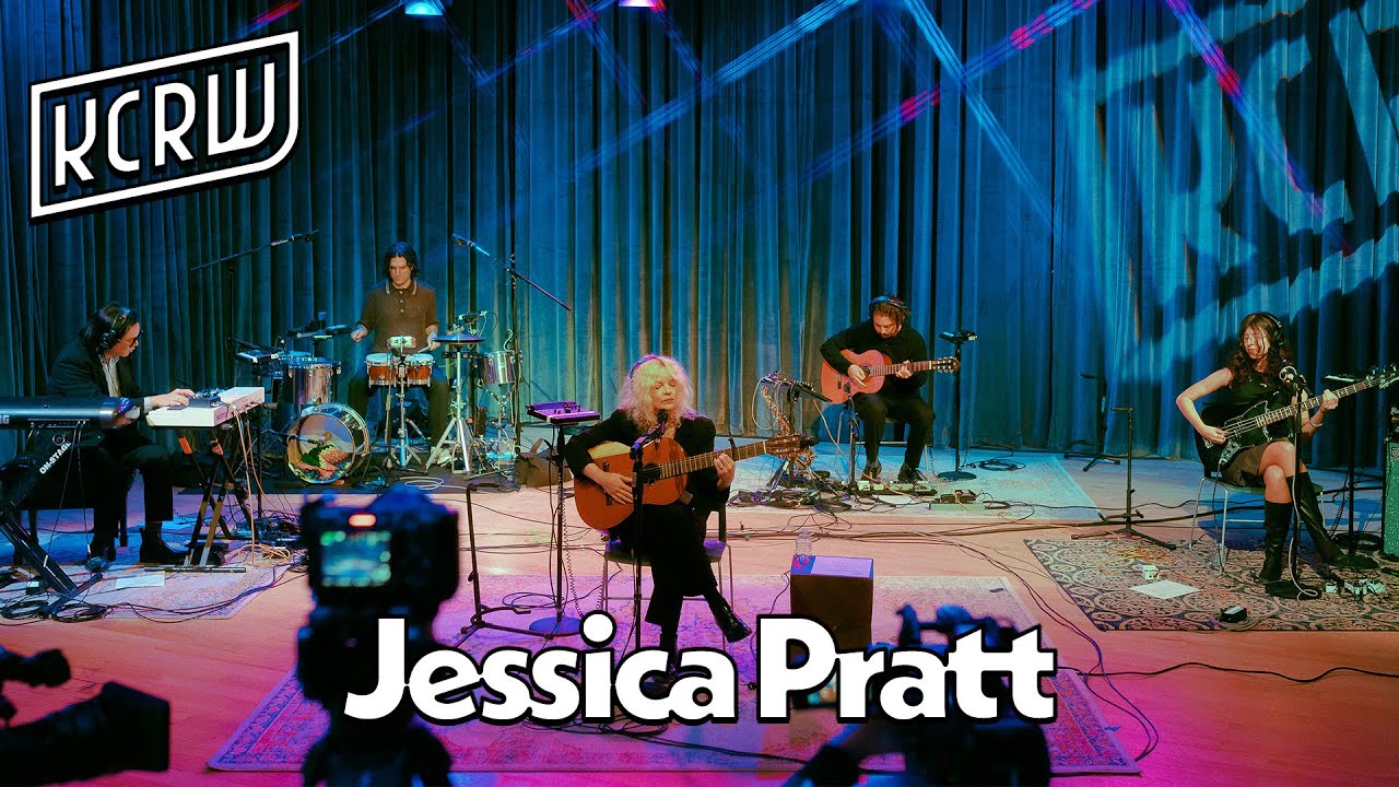 Jessica Pratt: “Poly Blue” KCRW Live From