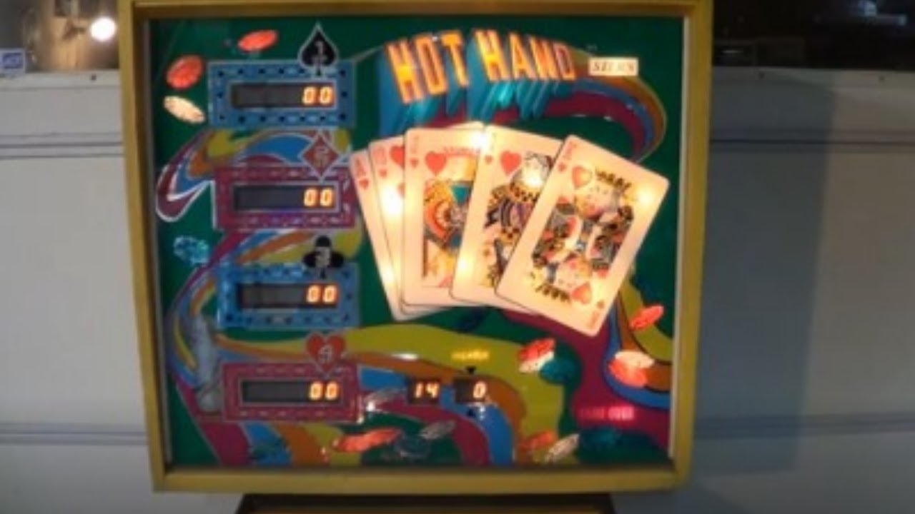 HOT HAND PINBALL MACHINE - BY STERN 1979