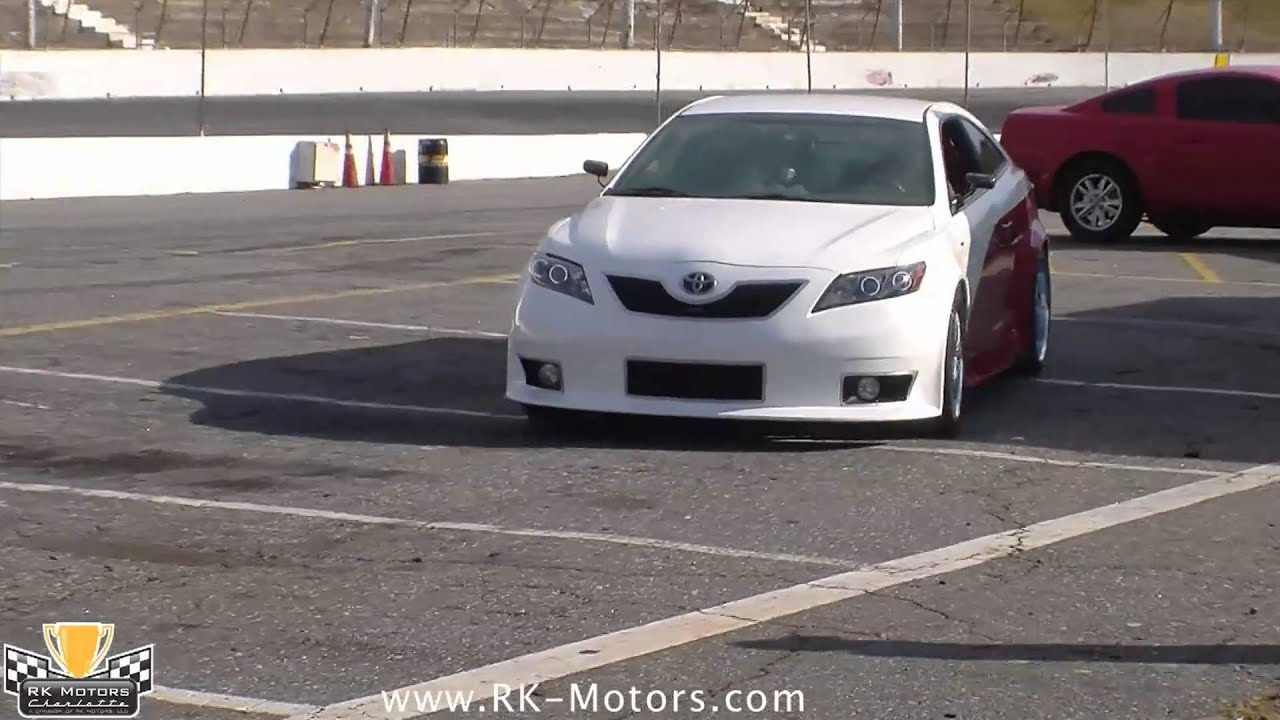 Track Test: TOYOTA CAMRY NASCAR EDITION