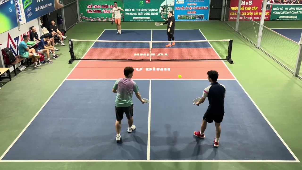 Lê Lân / Lê Cương v Hoàng Anh Vũ  / Trung Vũ Hoàng