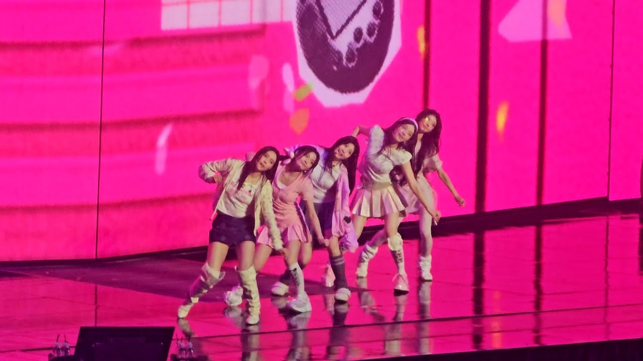 아일릿 ILLIT FULL PERFORMANCE + SPECIAL STAGE | WEVERSE CON 310525 FANCAM