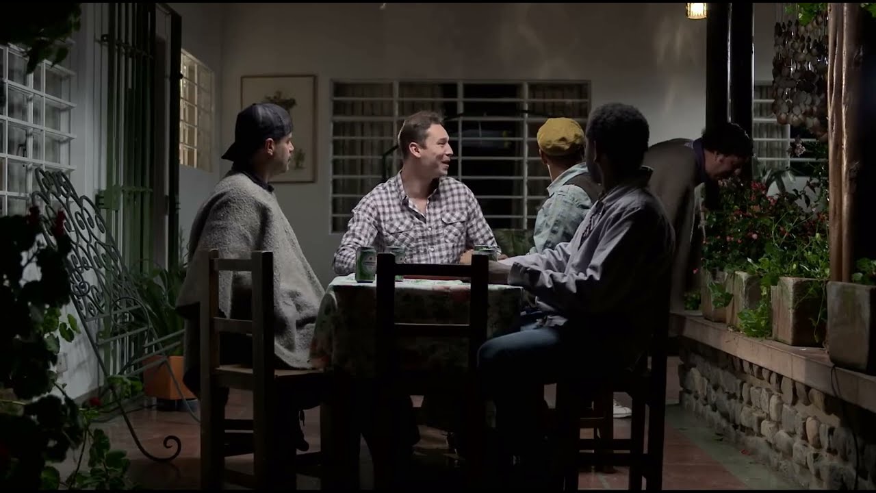 Pablo Escobar totea a lavaperros que se burla de &eacute;l