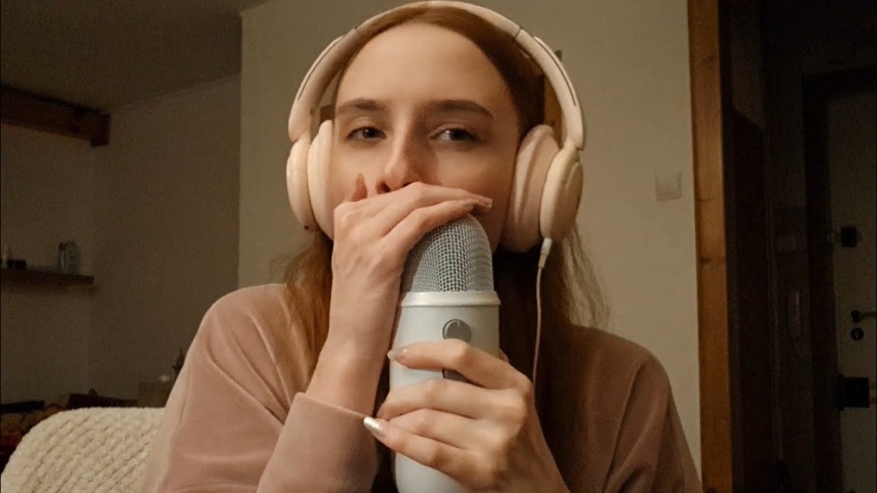 ASMR (-mas) close up mouth sounds (with a bit of rambling) 