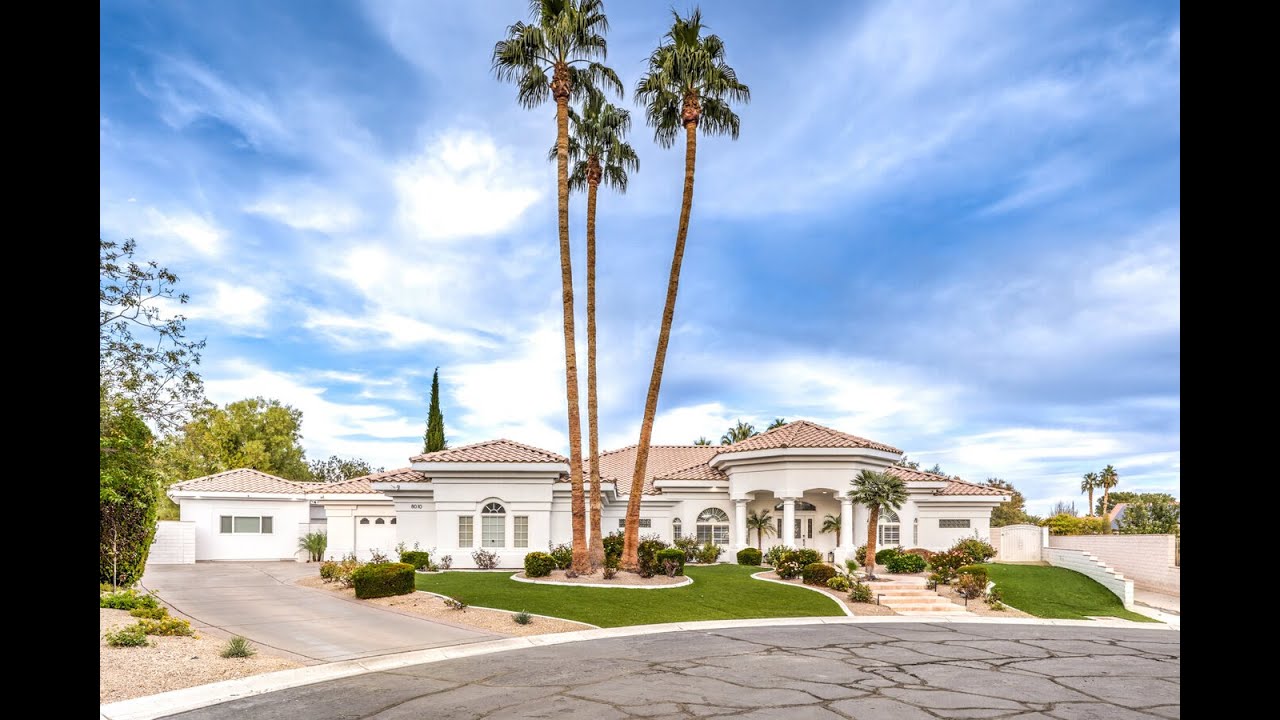 Private Oasis: Newly renovated single story home on a half acre property