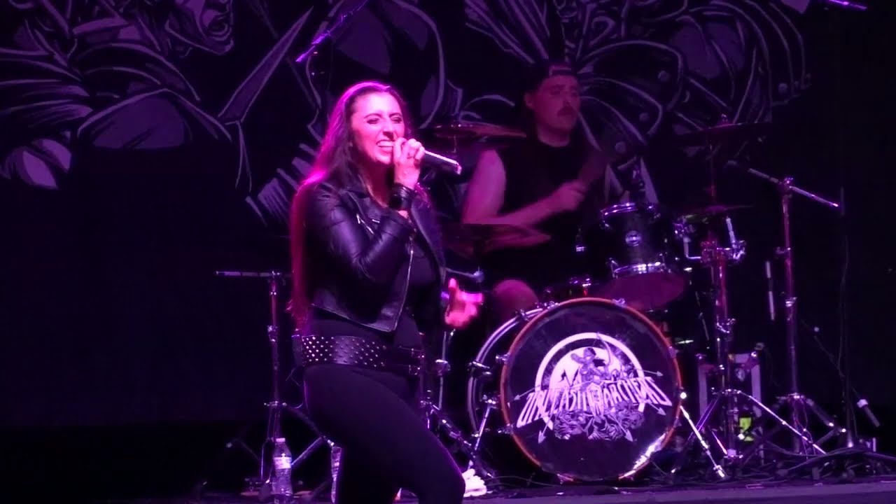 Unleash The Archers - Ghosts In The Mist
