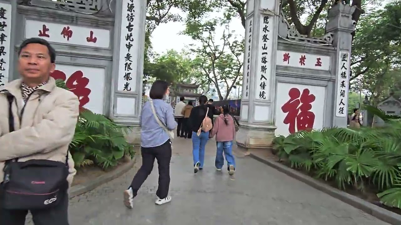 Em BA đổi kính, về phố đi bộ !