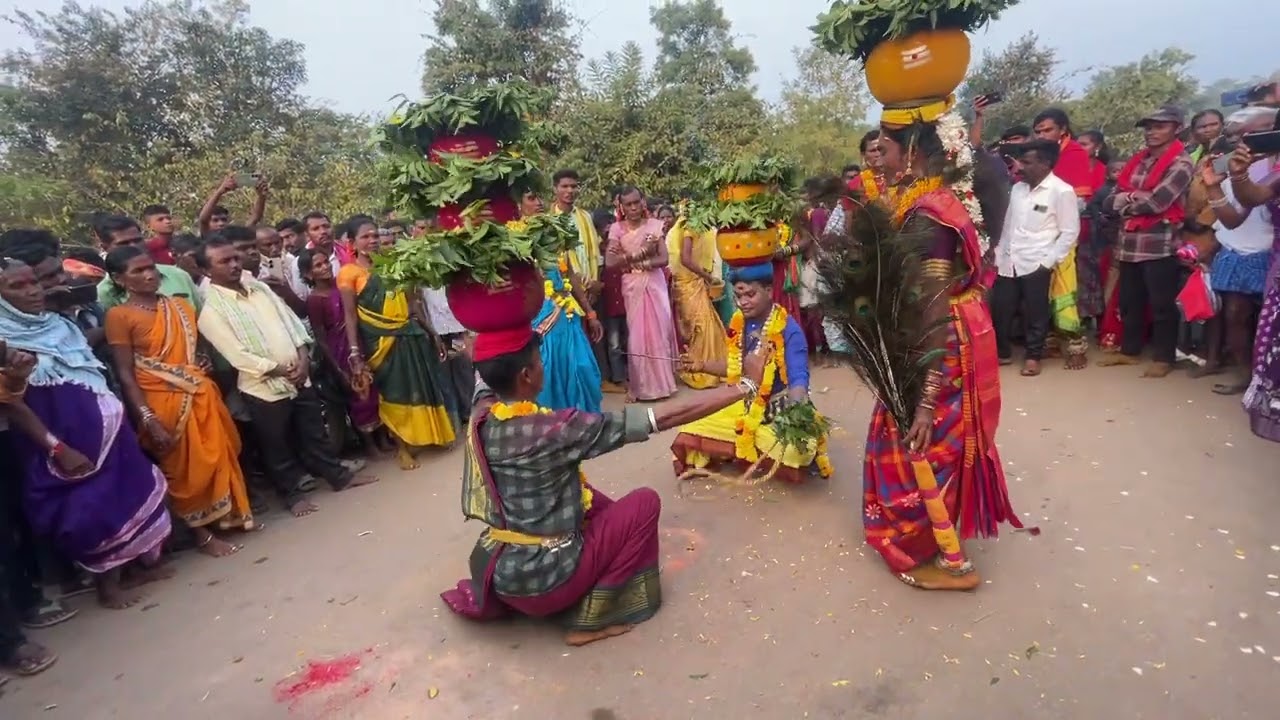 Sammakka &sarakka bonala jathara 
