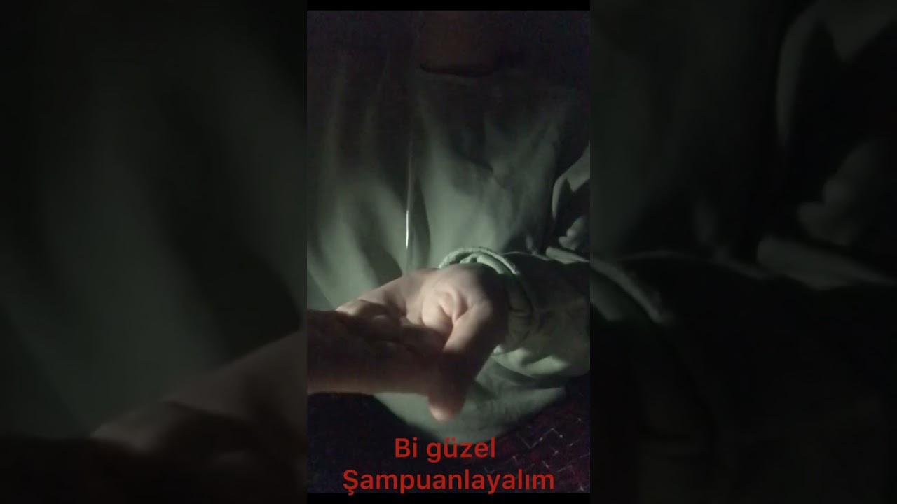 Saçını yıkıyorum ve şampuanlıyorum kafa masajı #asmr #relax #asmrsounds #relaxing #reklamyok
