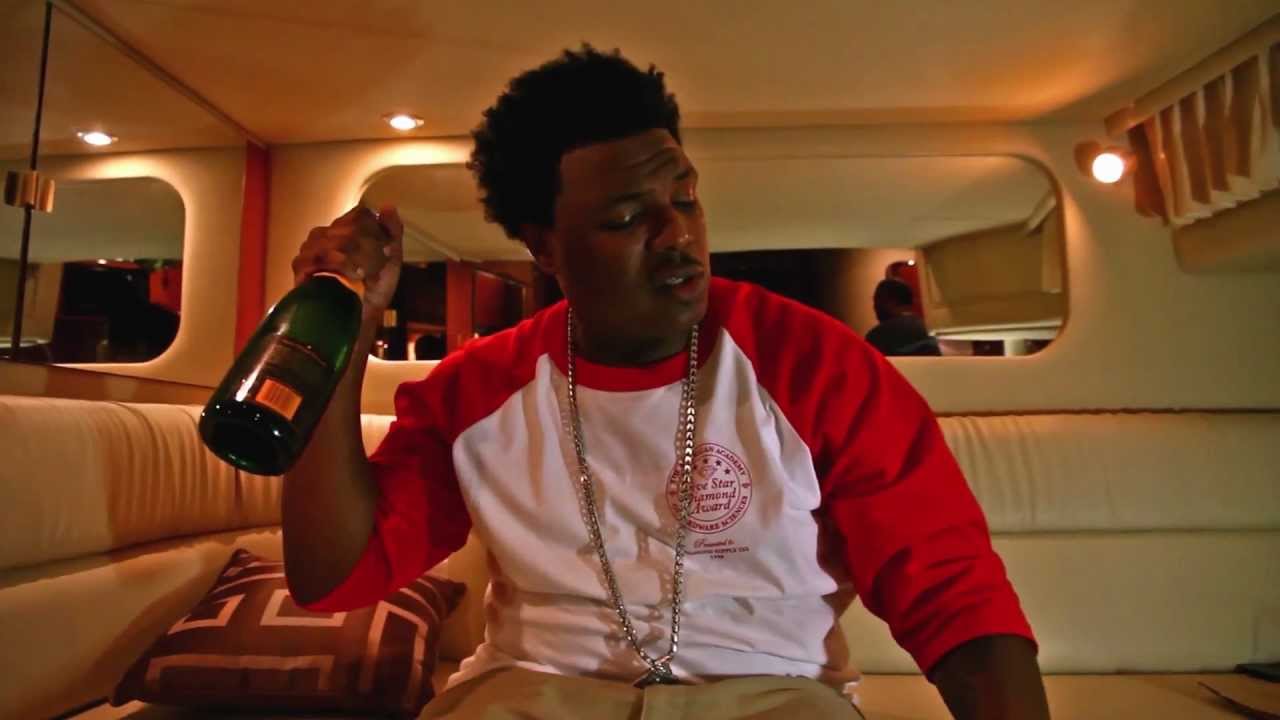Fiend - Mirror Mirror (Official Video)