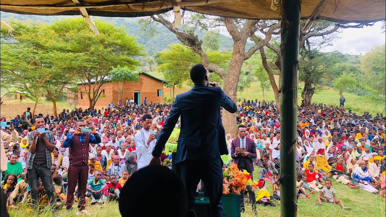 Jabaadhuu Obsi : Jarso (Jossy) Dedecha live worship @KumaaGinbuu @singerjosypage