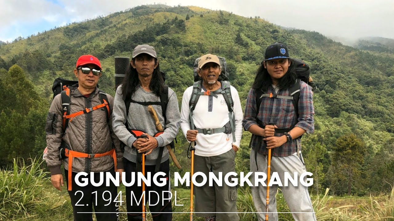 Puncak Gunung Mongkrang di Selatan Gunung Lawu - Pejalan Gunung