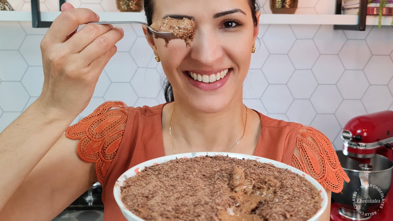 Mousse de Chocolate Cremoso com 4 Ingredientes
