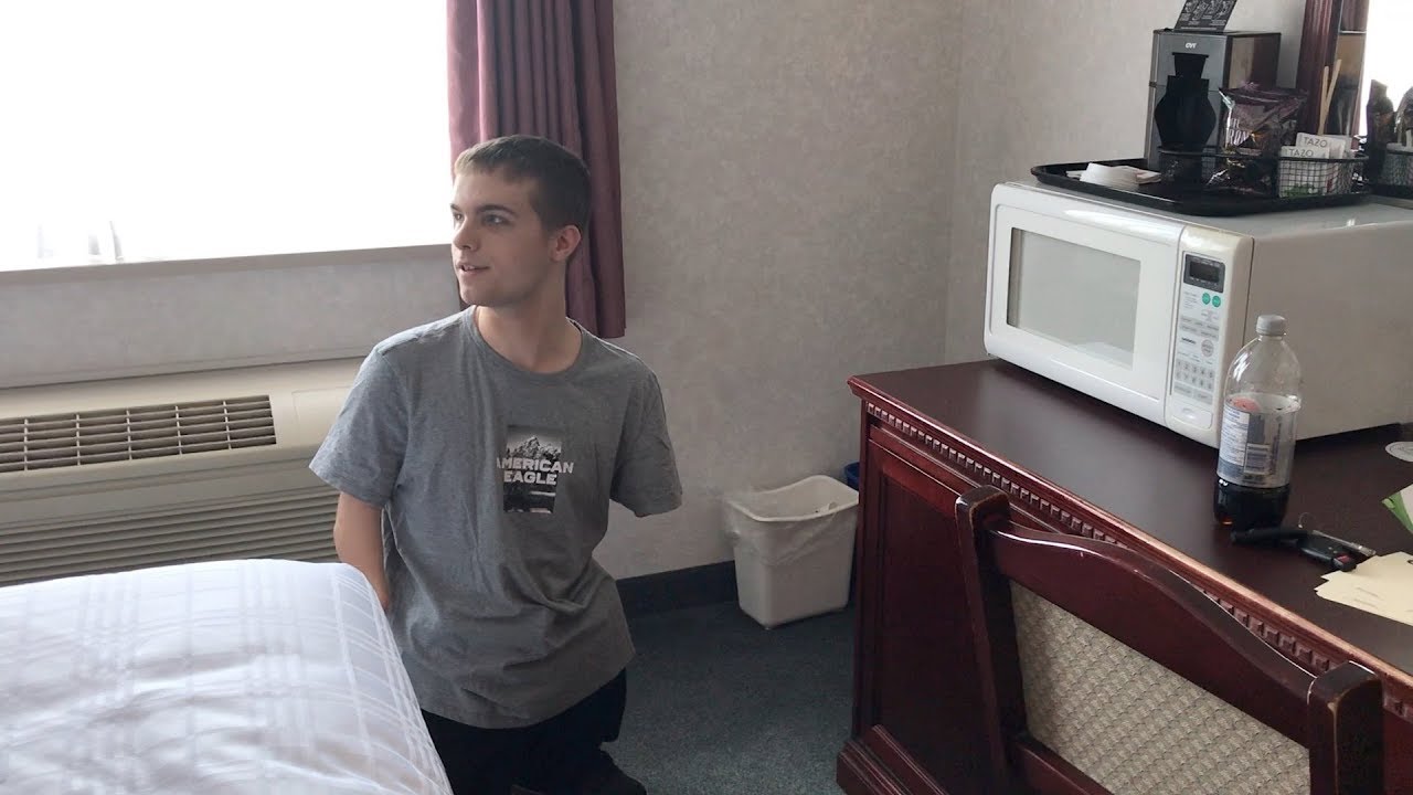Can a hotel room work for a quadruple amputee??? (Accessibility Audit #2)