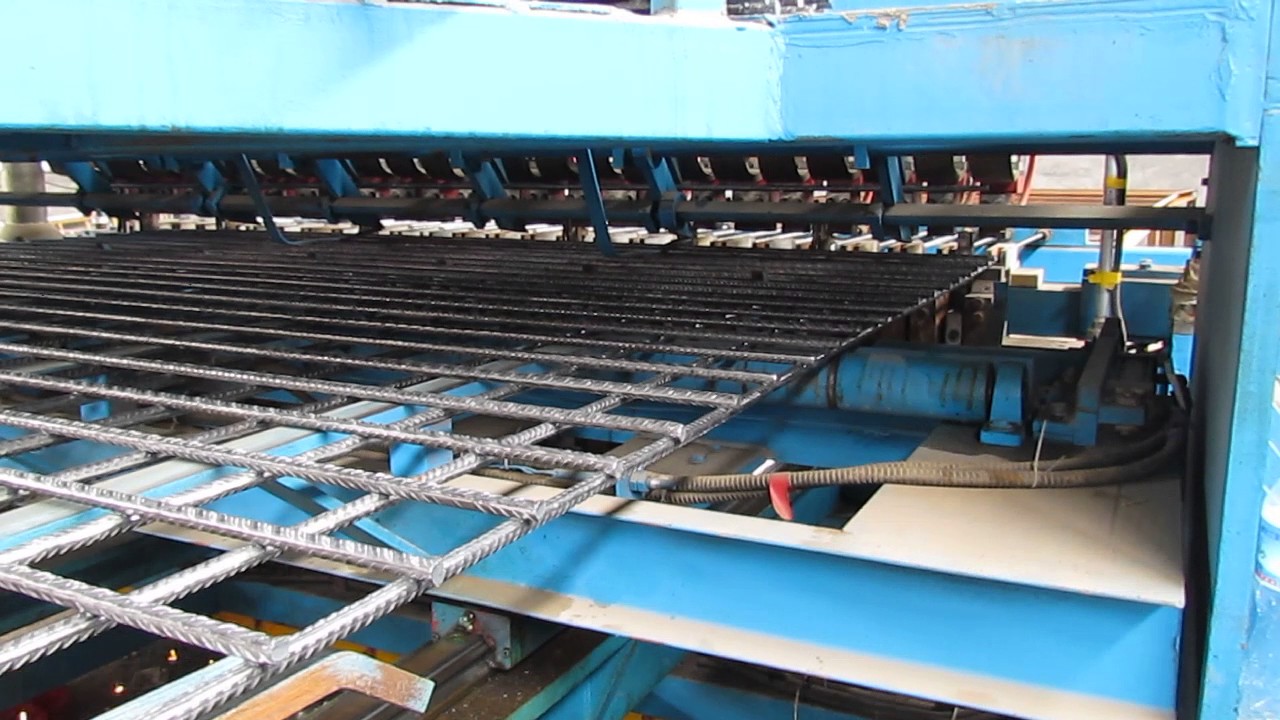 pneumatic wire mesh welding machine