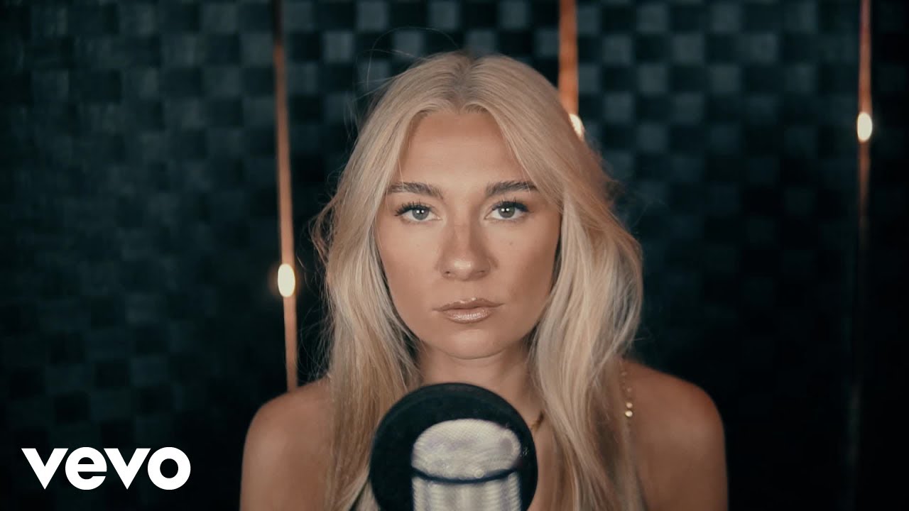Julia Cole - Bulletproof (Acoustic)