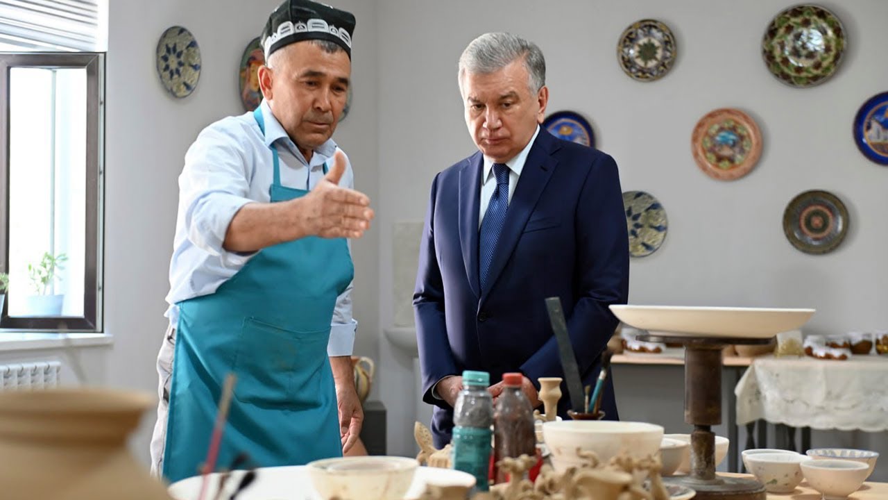Шавкат Мирзиёев прибыл в Самарканд