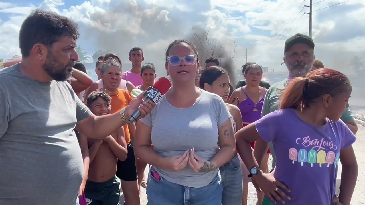 Após morte de cuidadora que morreu atropelada moradores realizaram protesto pedindo uma passarela