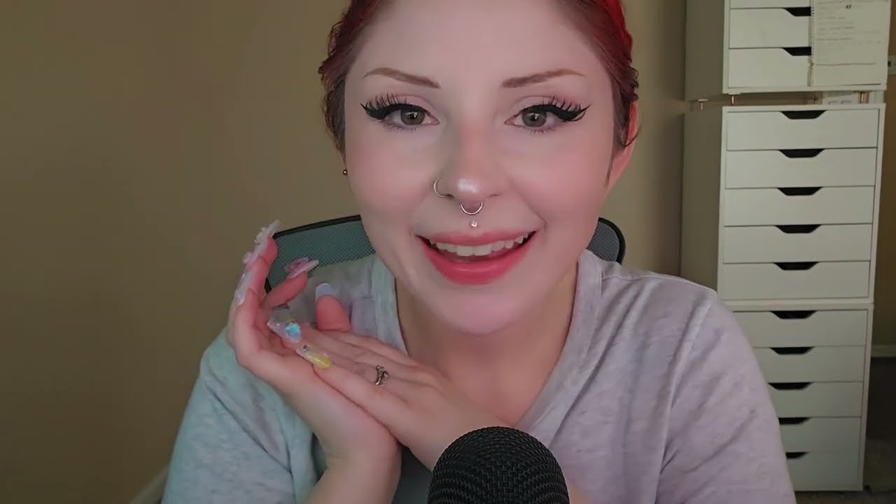 ASMR: Болтаем о парфюмерных отливантах (с милым гостем)