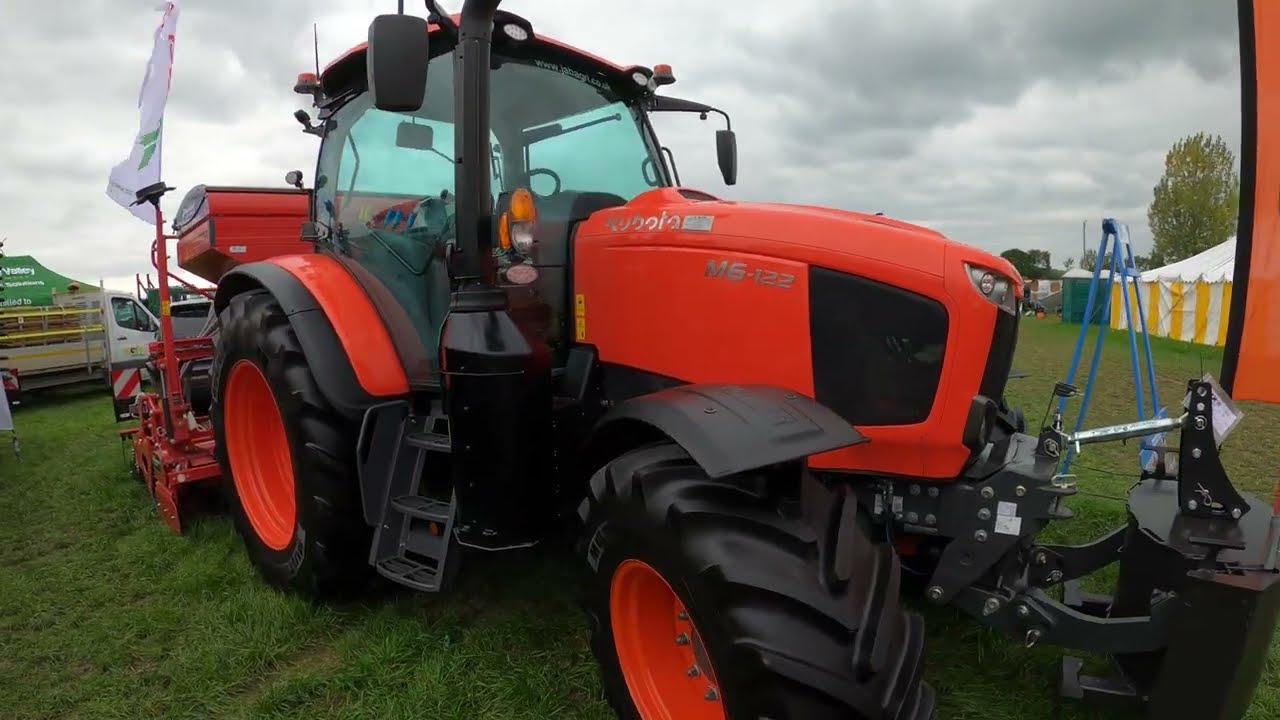 2025 Kubota M6-122 6.1 Litre 4-Cyl Diesel Utility Tractor (123 / 143 HP) JAB Agri Brailsford 2025