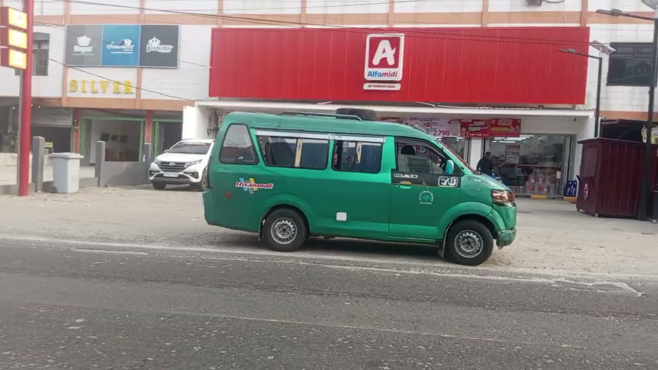 Ini ada truk Fuso yang muatan sawit 3 unit lintas kota Sei Rampah 