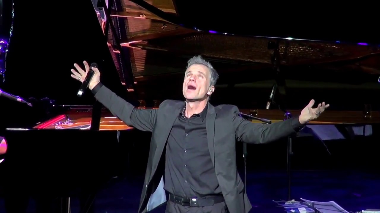 Bruno Pelletier - Le temps des cathedrales (live in Moscow, 06-11-2017)