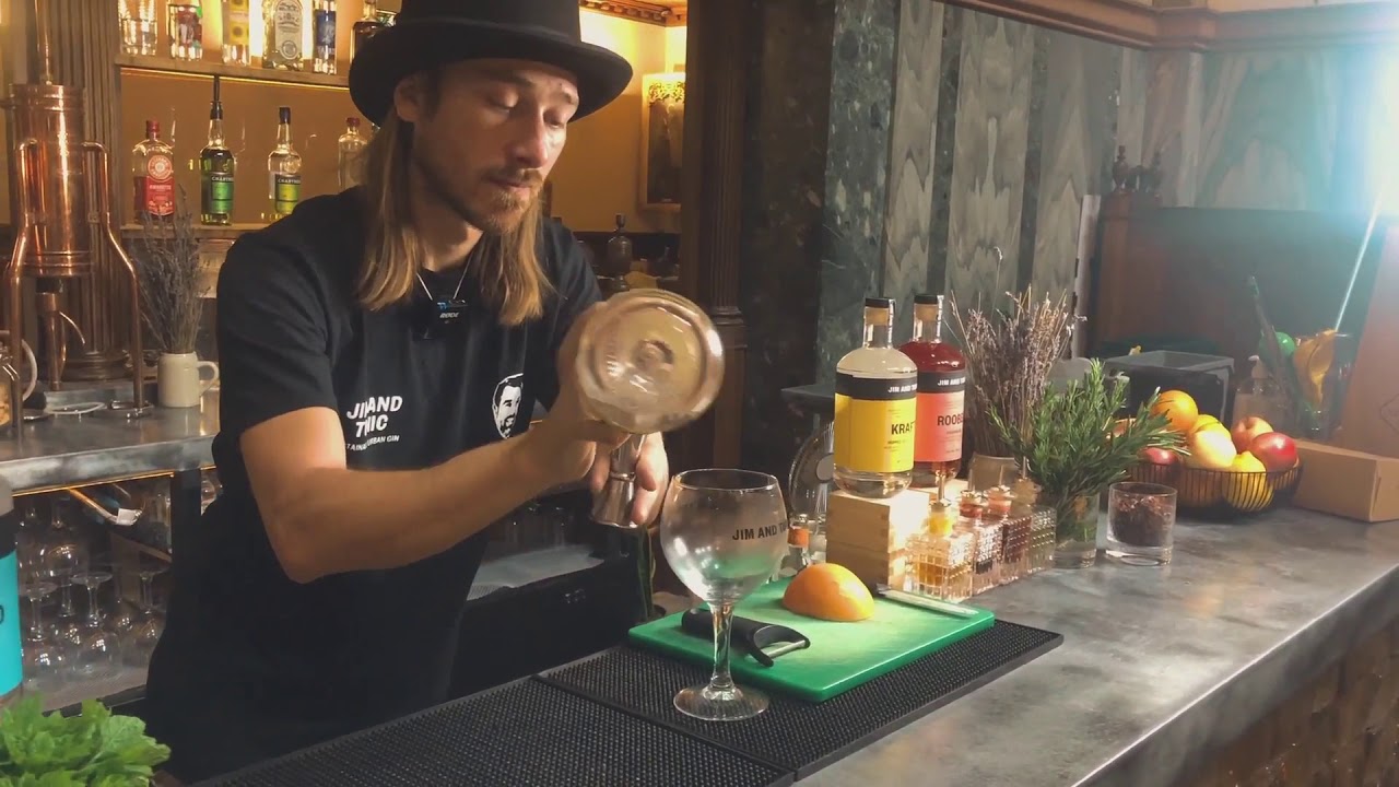 Make the ULTIMATE Pink Grapefruit Gin and Tonic Cocktail