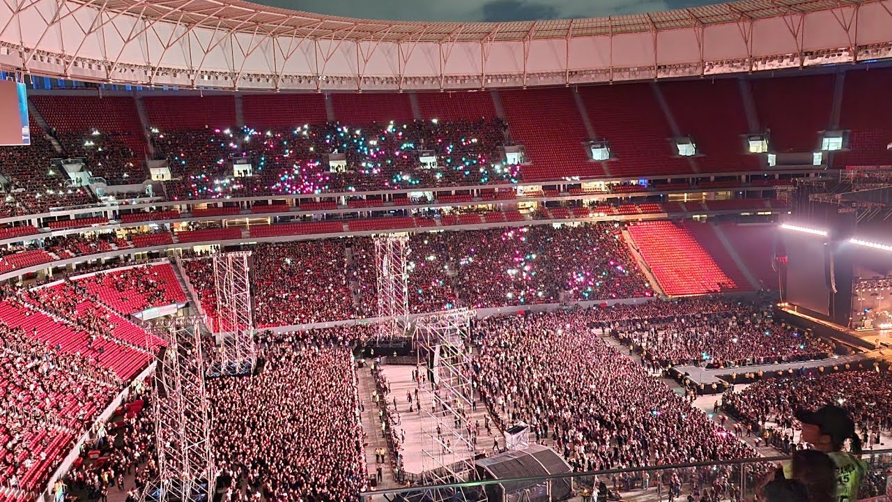 Abertura Linkin Park Brasília: intro + somewhere i belong #fromzeroworldtour 