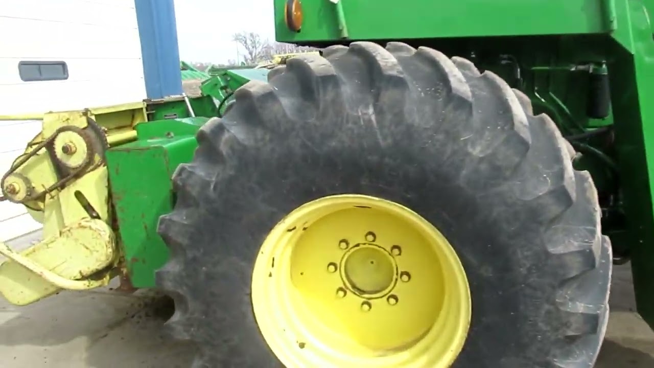 1987 JOHN DEERE 5830 For Sale