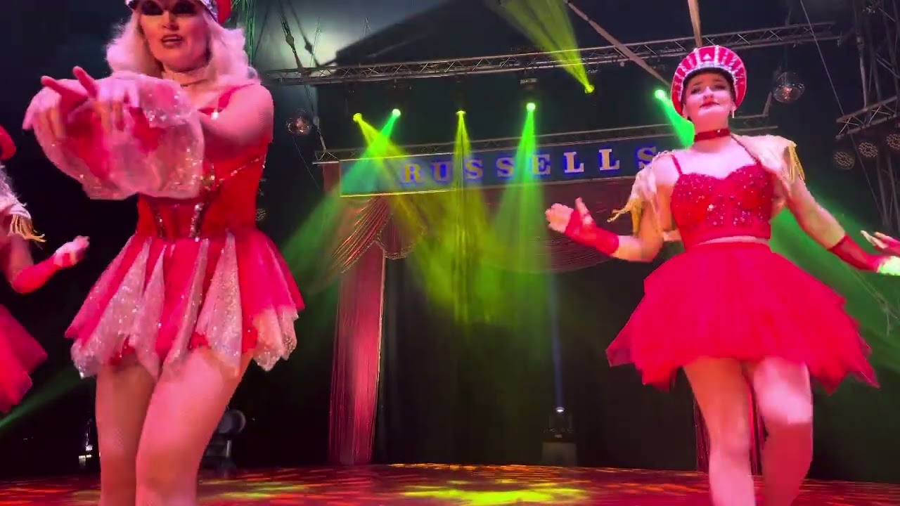 Russels, International circus